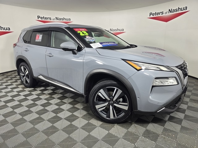 2023 Nissan Rogue SL's photo