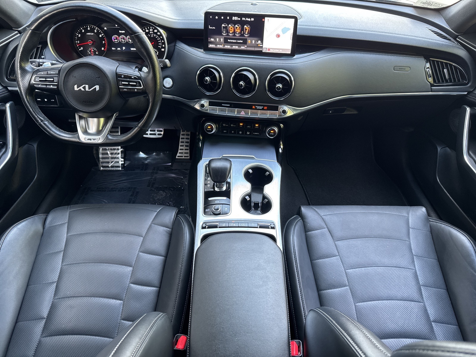 2023 Kia Stinger GT2 photo 2