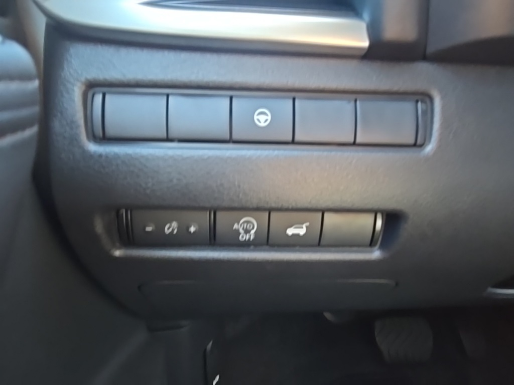 2026 Nissan Rogue SV photo 12