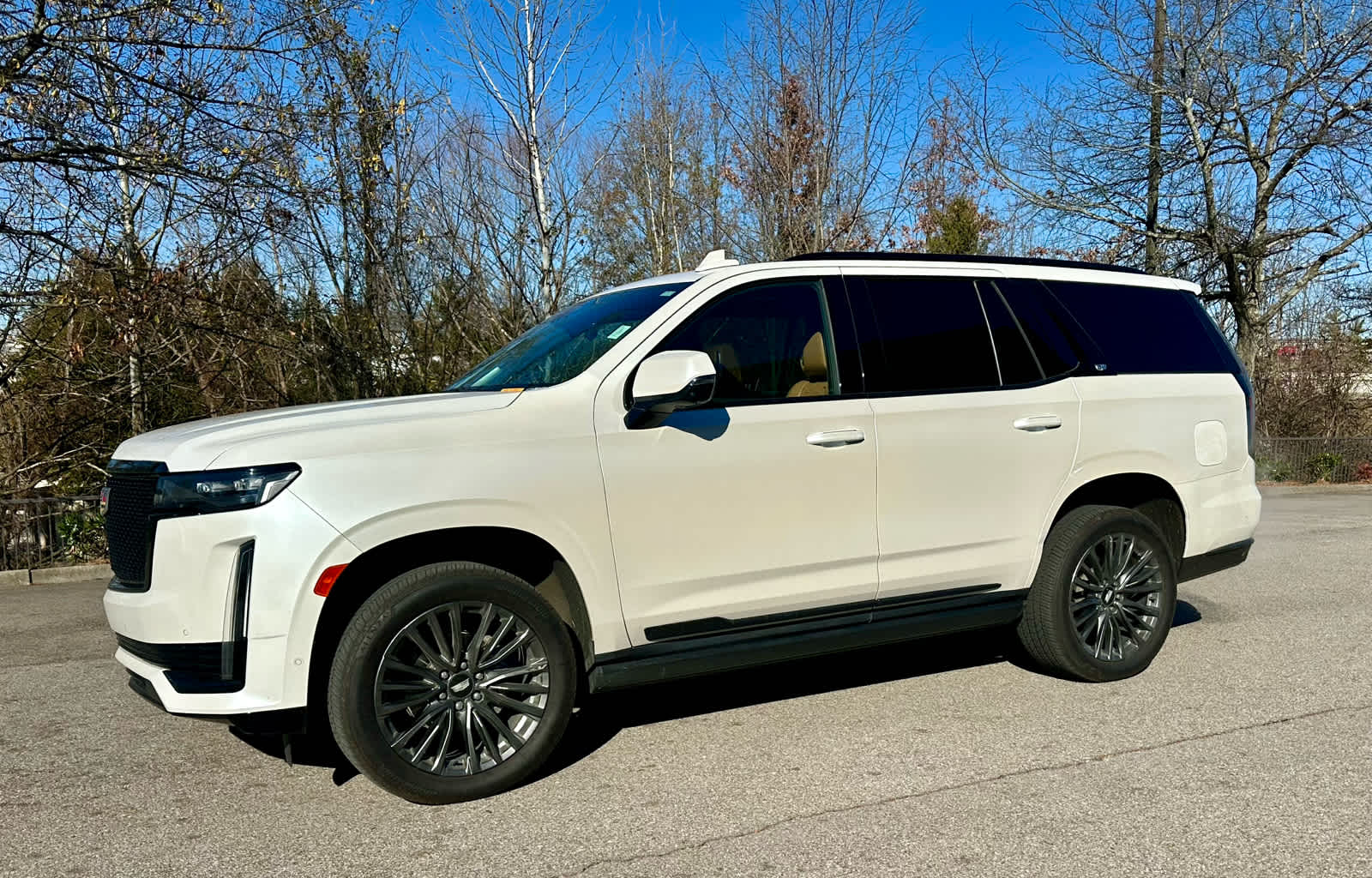 2022 Cadillac Escalade Sport's photo