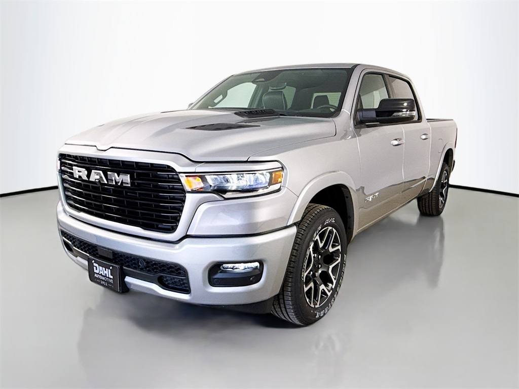 2025 Ram 1500 Laramie photo 3
