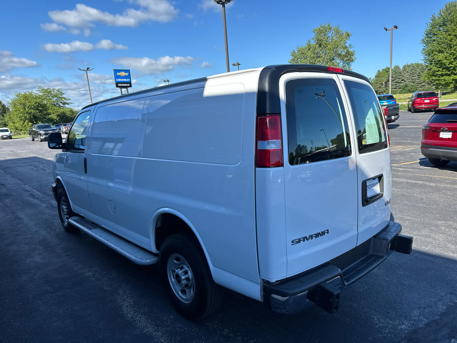 2024 Gmc Savana Cargo 2500 photo 9