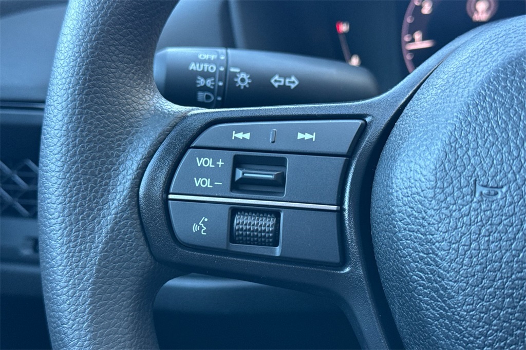 2025 Honda Accord LX photo 24