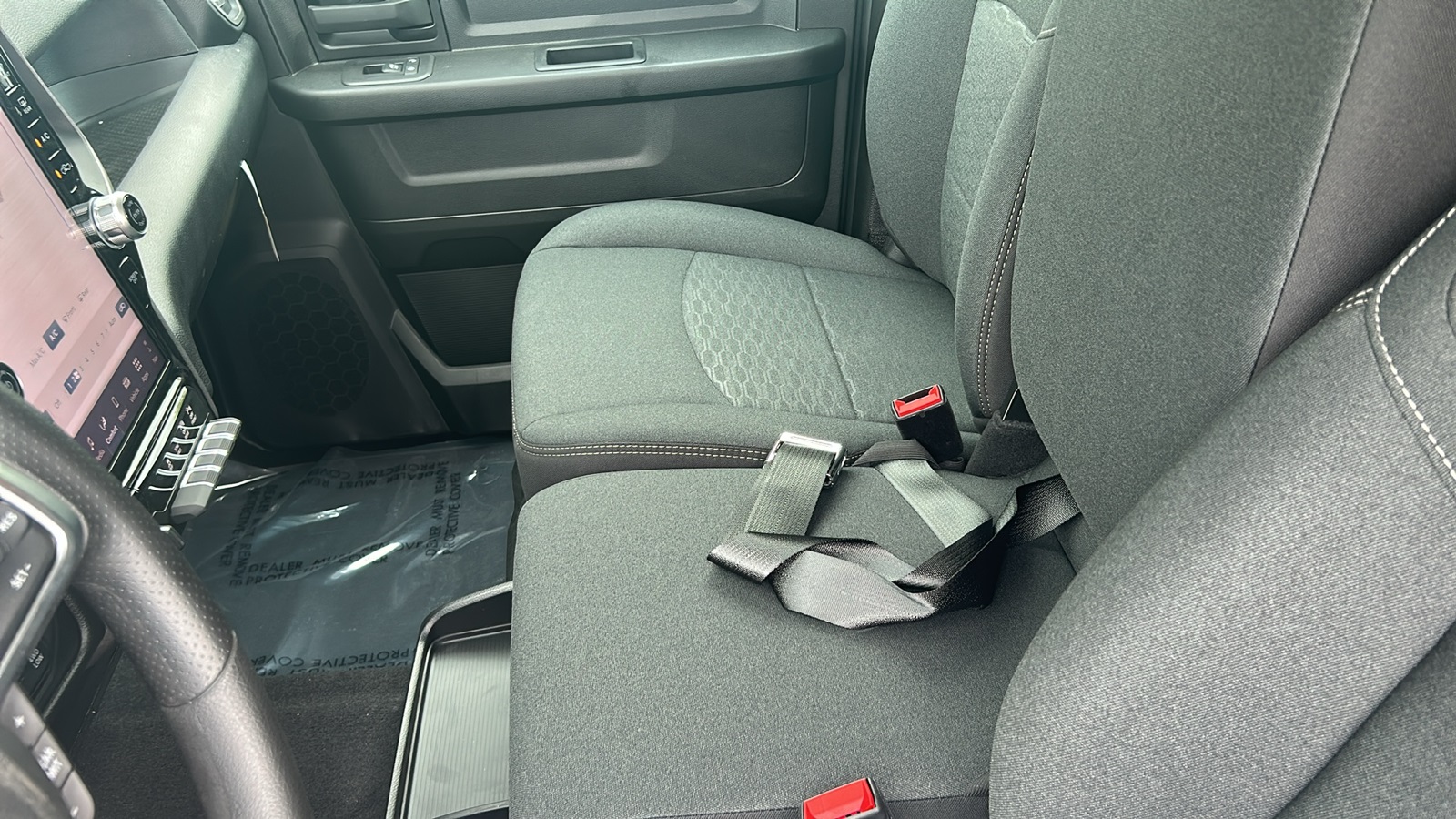 2025 Ram 2500 Tradesman photo 24