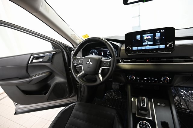 2023 Mitsubishi Outlander PHEV SE photo 27