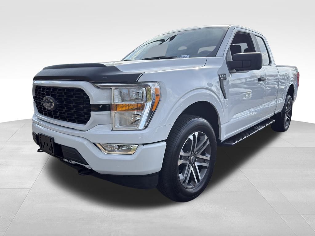 2021 Ford F-150 XL's photo
