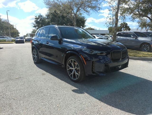 2026 BMW X5 50e's photo