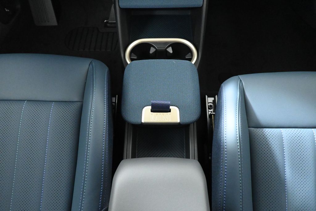 2025 Mini Countryman S ALL4 photo 15