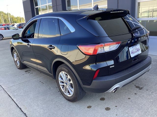 2022 Ford Escape SE photo 9