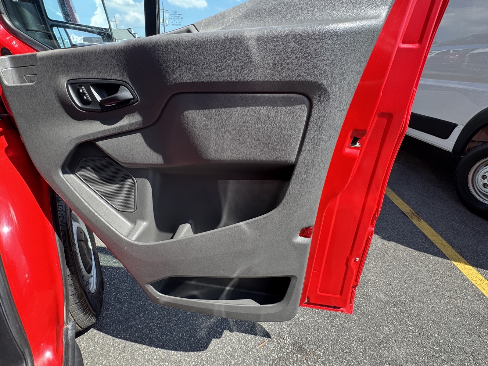 2020 Ford Transit photo 34