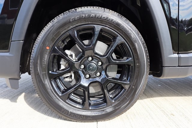 2025 Jeep Compass Altitude photo 25