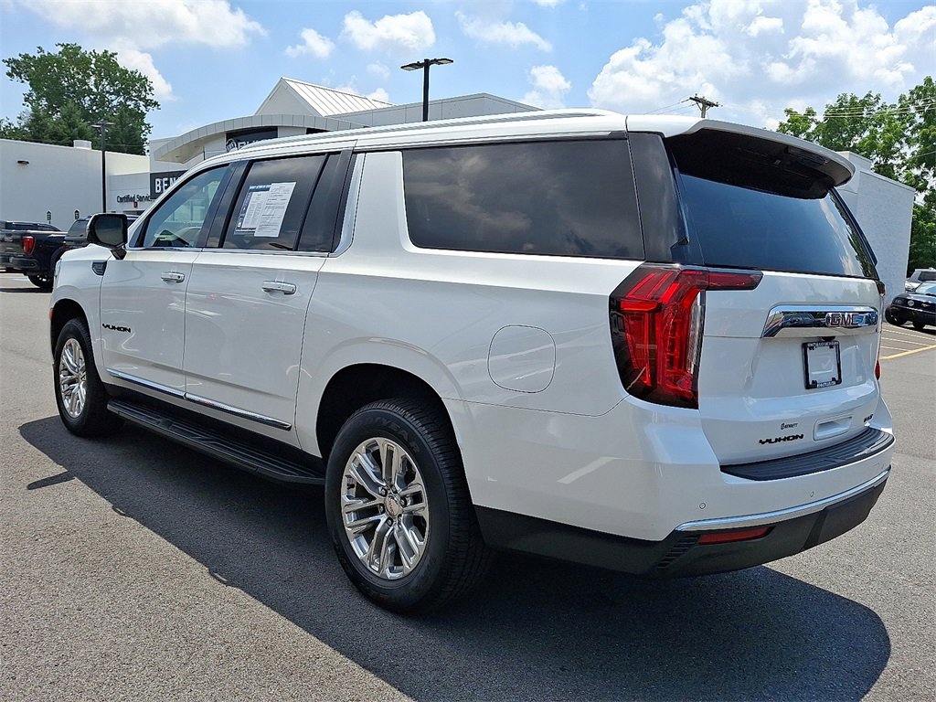 2023 Gmc Yukon XL SLT photo 2