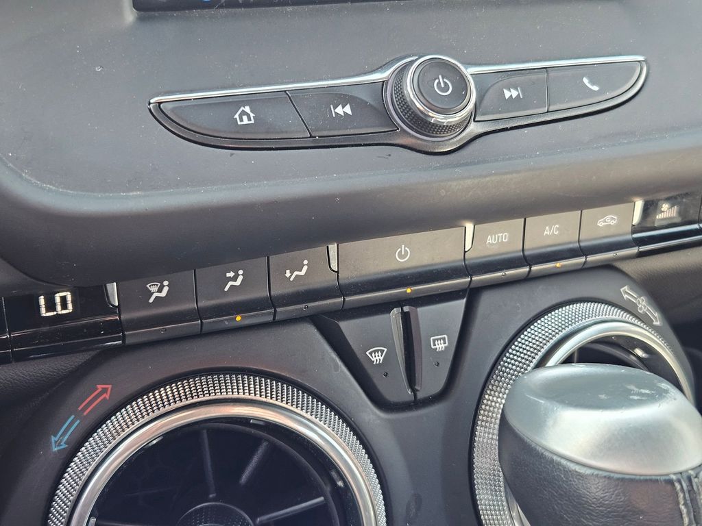 2023 Chevrolet Camaro 1LT photo 22
