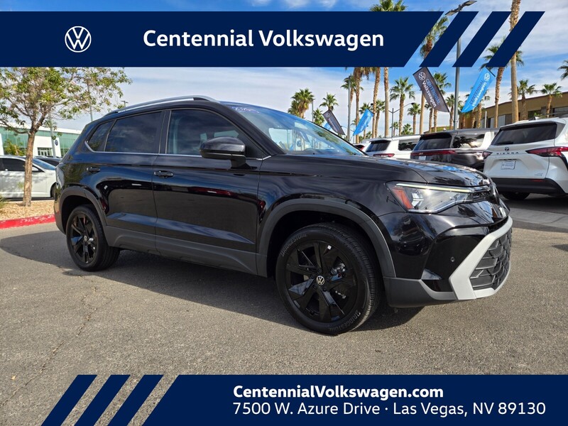 2025 Volkswagen Taos SE's photo