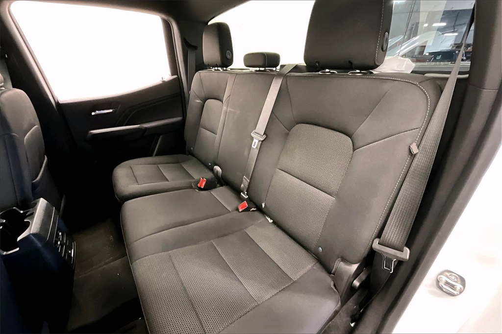 2024 Chevrolet Colorado LT photo 21