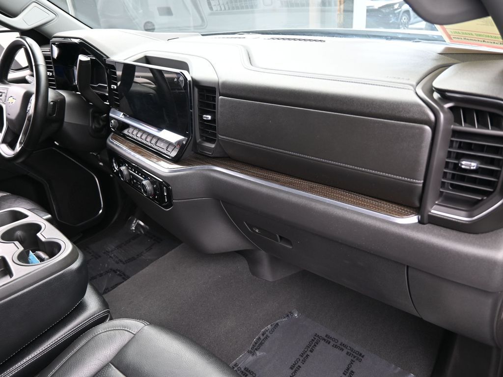 2023 Chevrolet Silverado 1500 LT photo 40