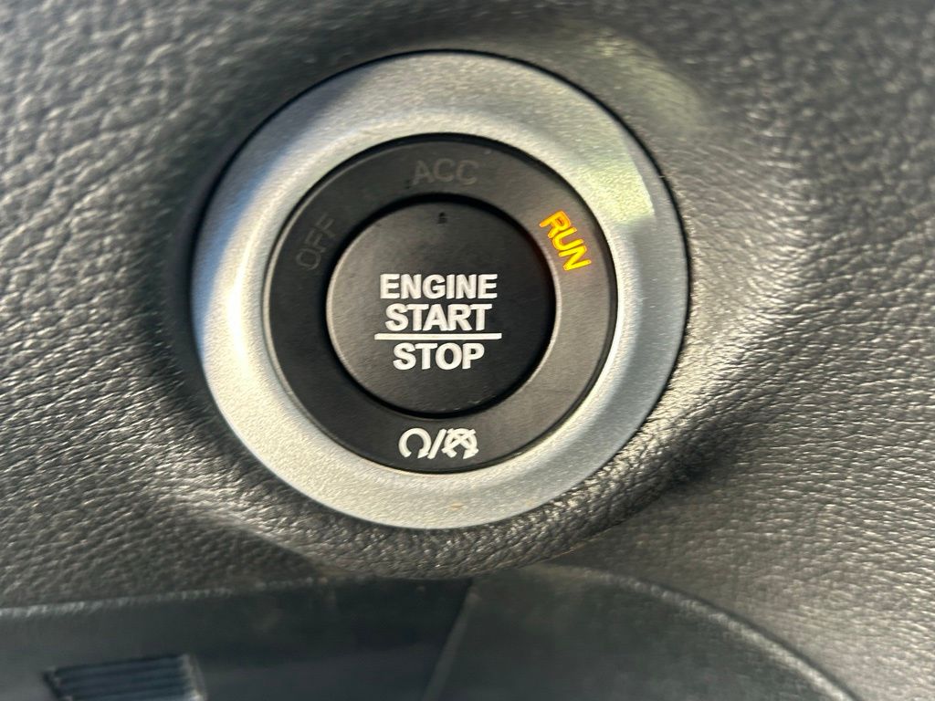 2025 Chrysler Pacifica Limited photo 20