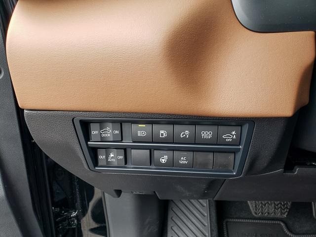 2025 Toyota Tundra 1794 Edition CrewMax photo 11