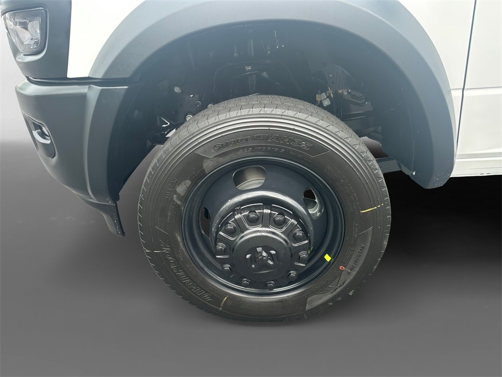 2025 Ram 4500 Tradesman photo 14