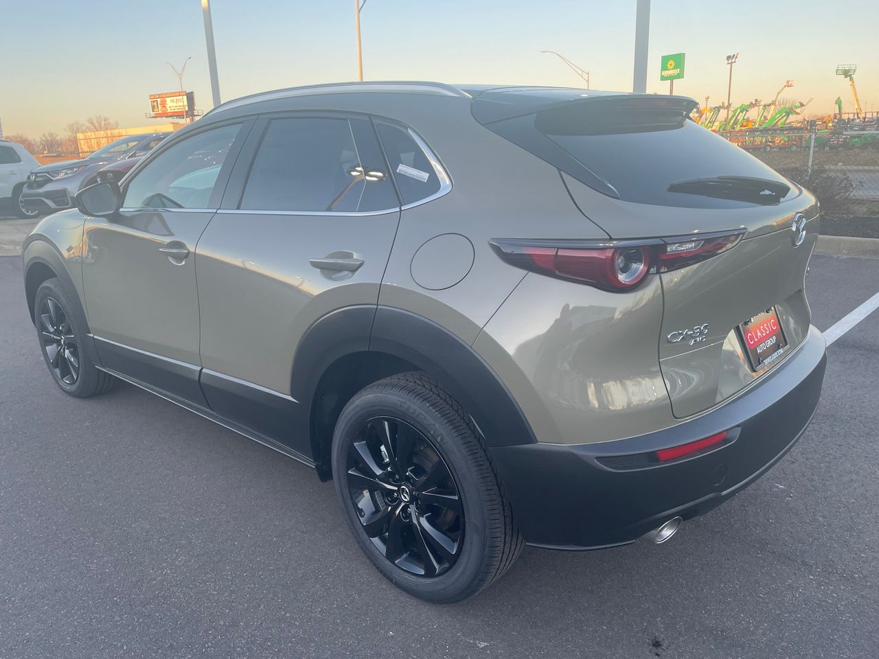 2025 Mazda CX-30 2.5 Turbo Carbon photo 3