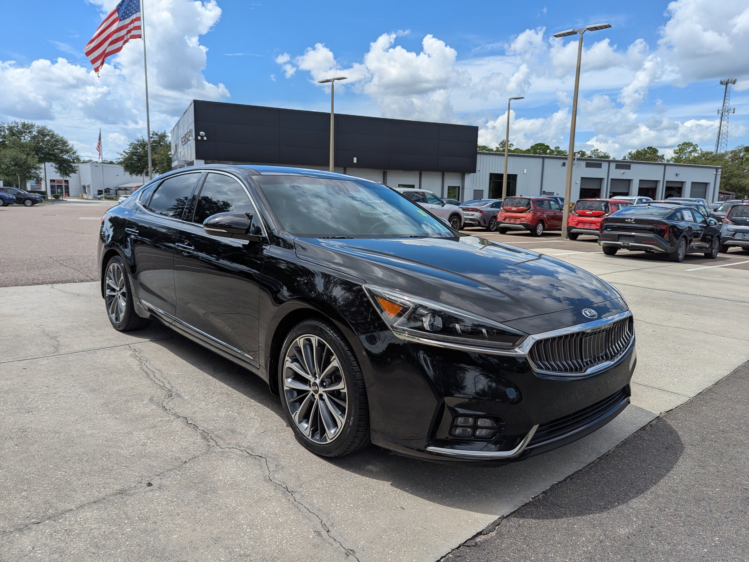 Certified 2017 Kia Cadenza Technology with VIN KNALC4J17H5091203 for sale in Zephyrhills, FL