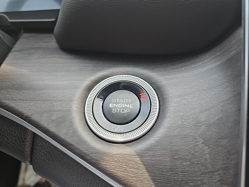 2025 Jeep Grand Cherokee Limited photo 47