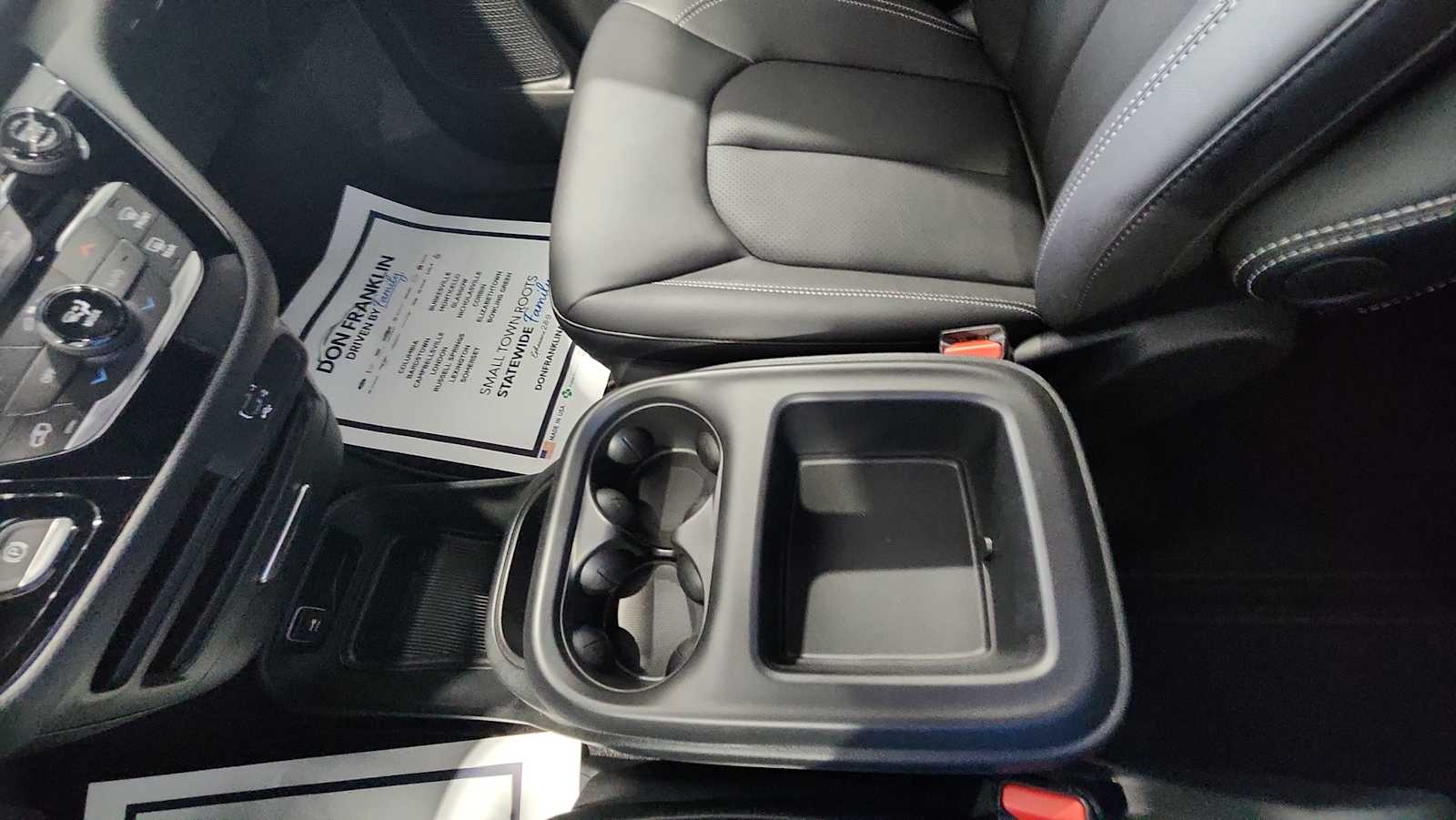 2026 Chrysler Pacifica photo 20