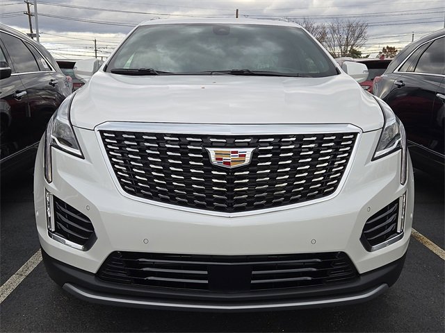 2026 Cadillac XT5 Premium Luxury photo 2
