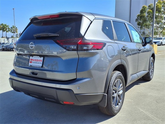 2026 Nissan Rogue S photo 7