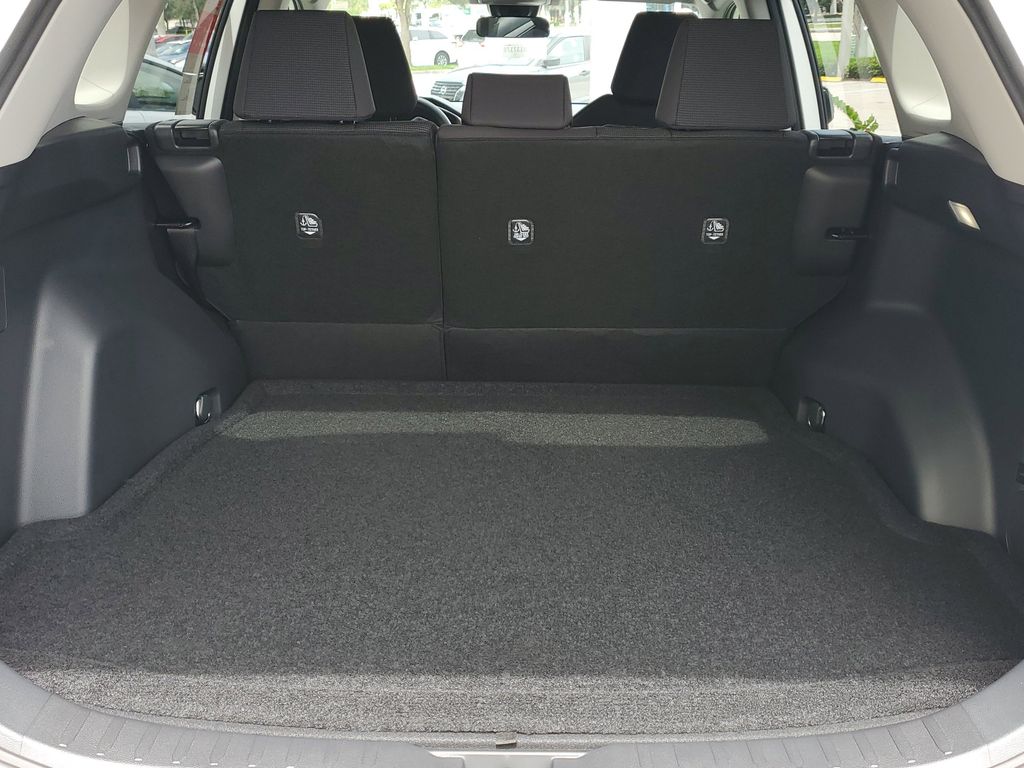 2025 Toyota RAV4 LE photo 18