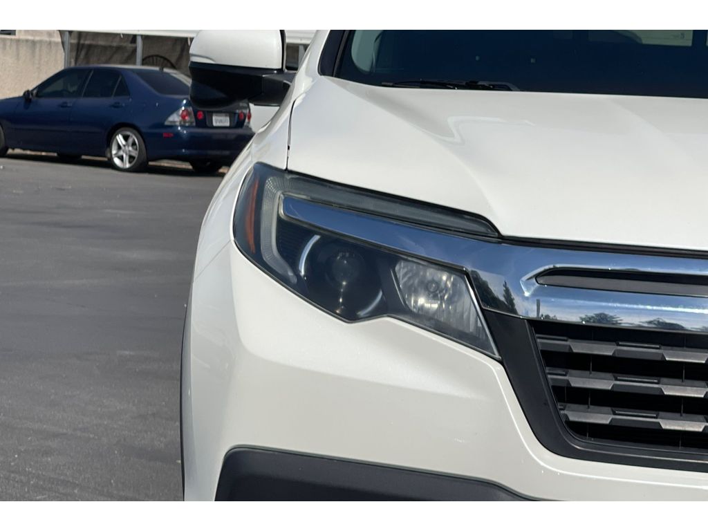 2019 Honda Ridgeline RTL-T photo 41