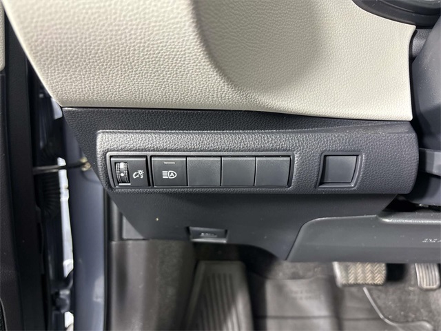 2022 Toyota Corolla LE photo 15