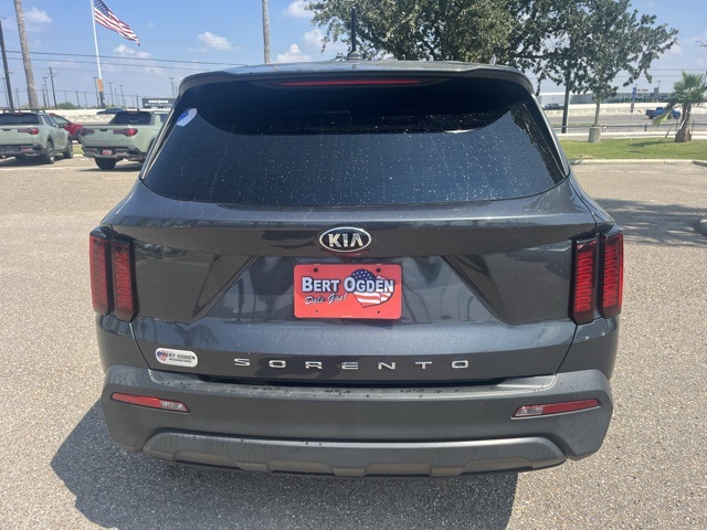 2021 Kia Sorento LX photo 5