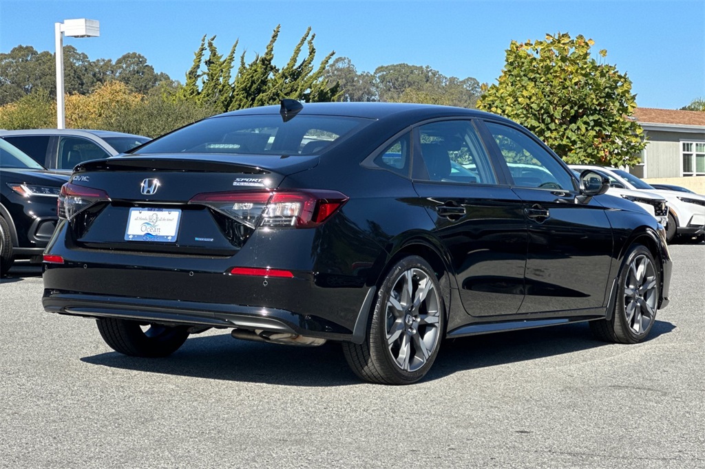 2025 Honda Civic Hatchback Hybrid Sport Touring photo 3