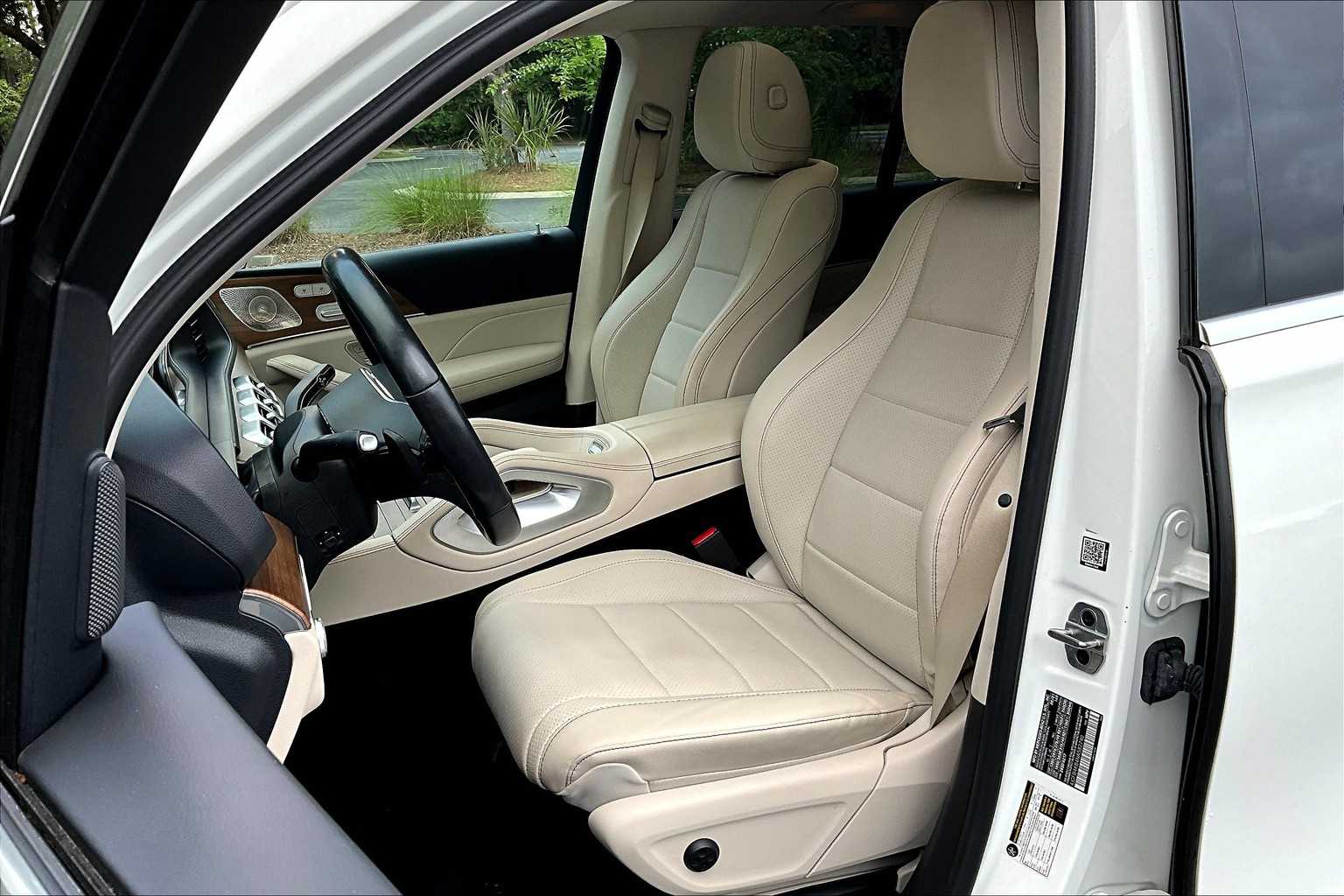 2022 Mercedes Benz GLE 350 4MATIC photo 4