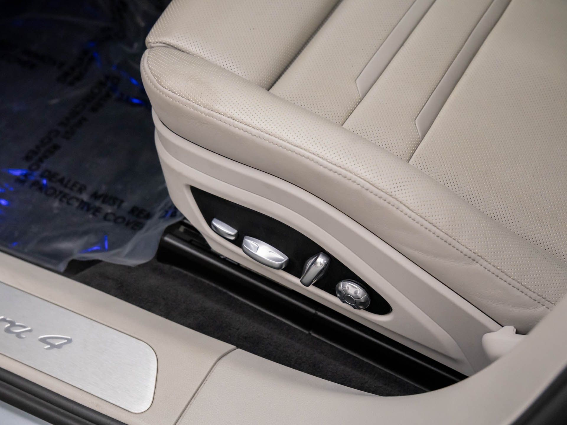 2020 Porsche Panamera 4 photo 15