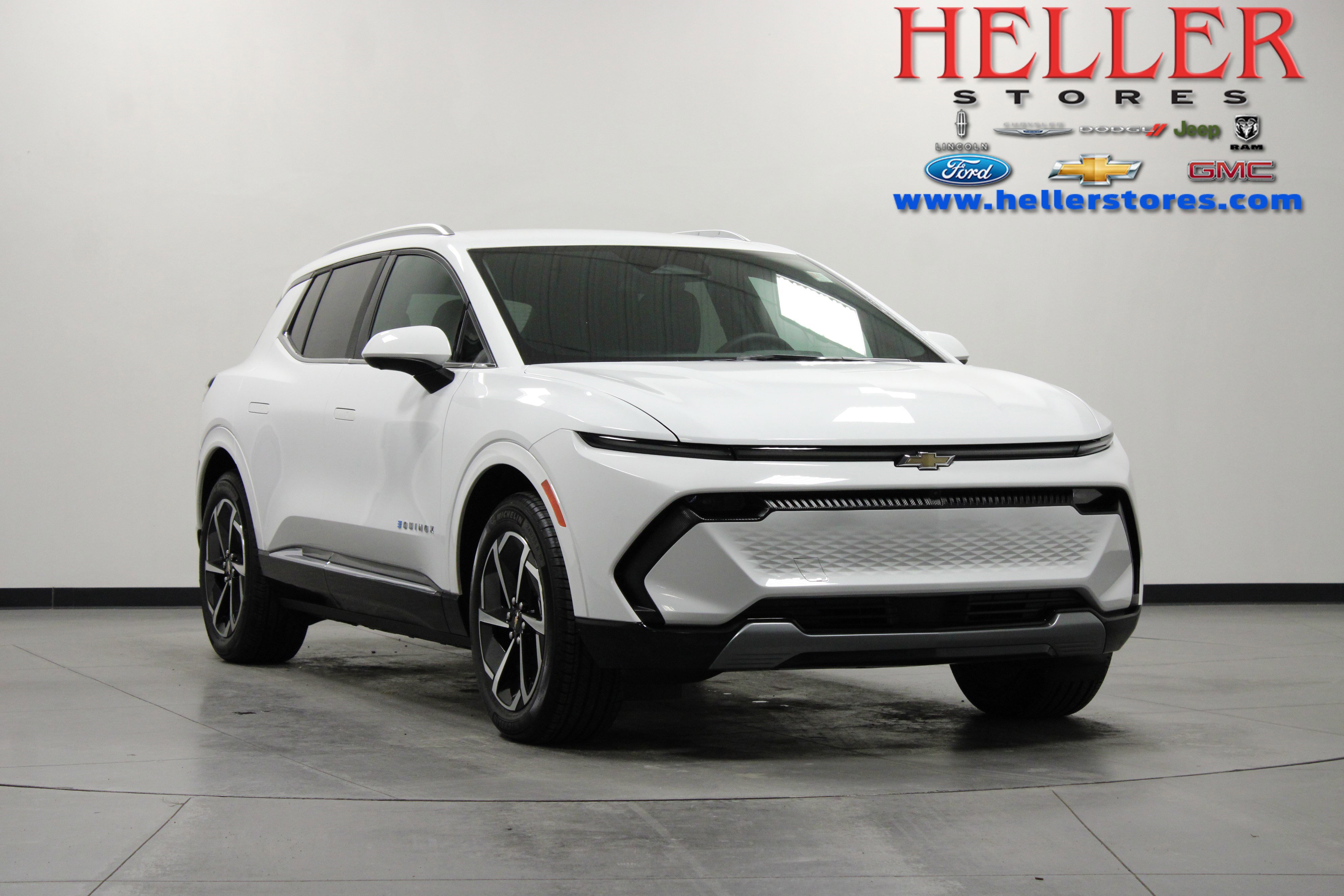 2025 Chevrolet Equinox EV LT's photo