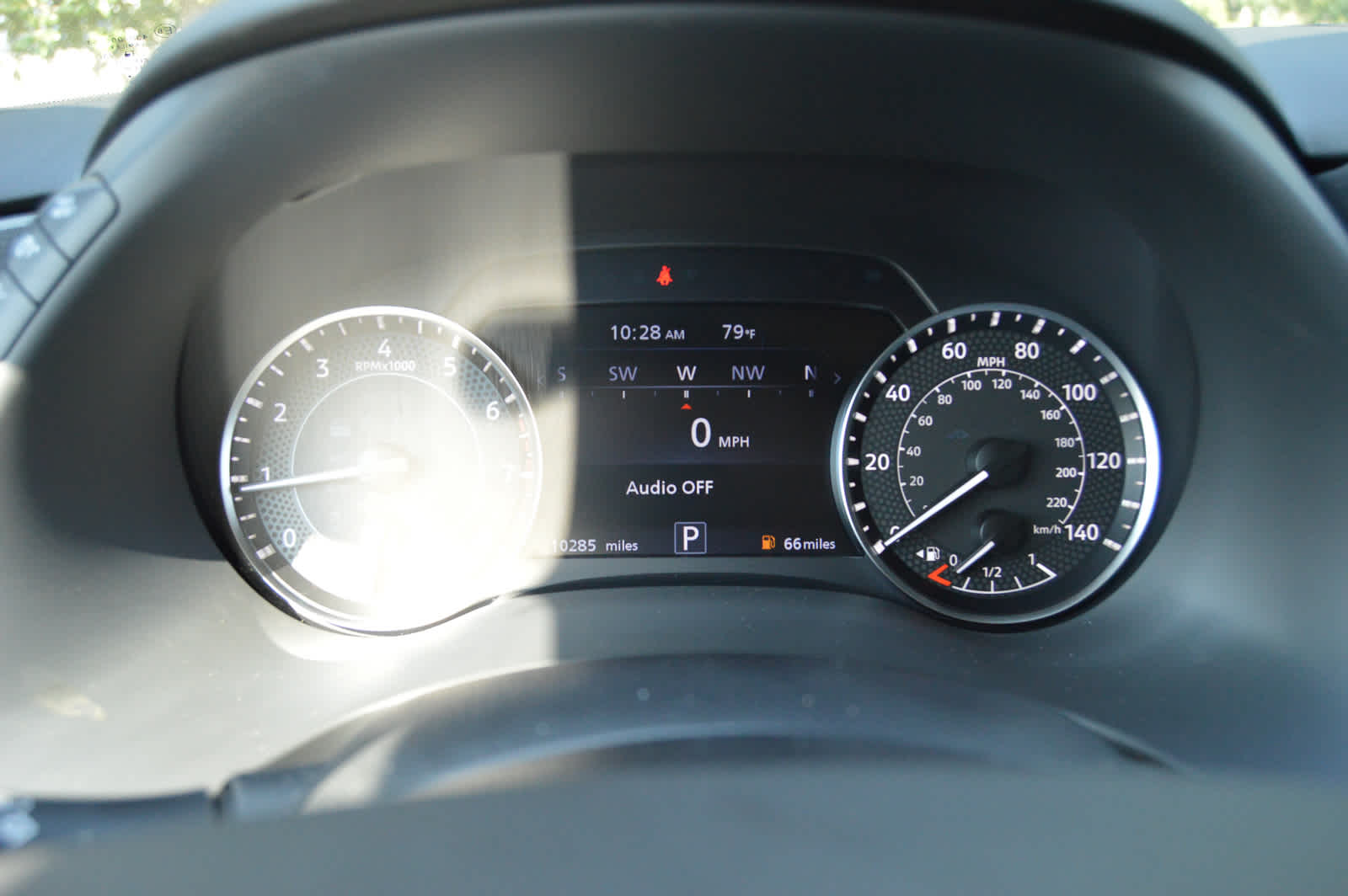 2024 Nissan Armada SV photo 11