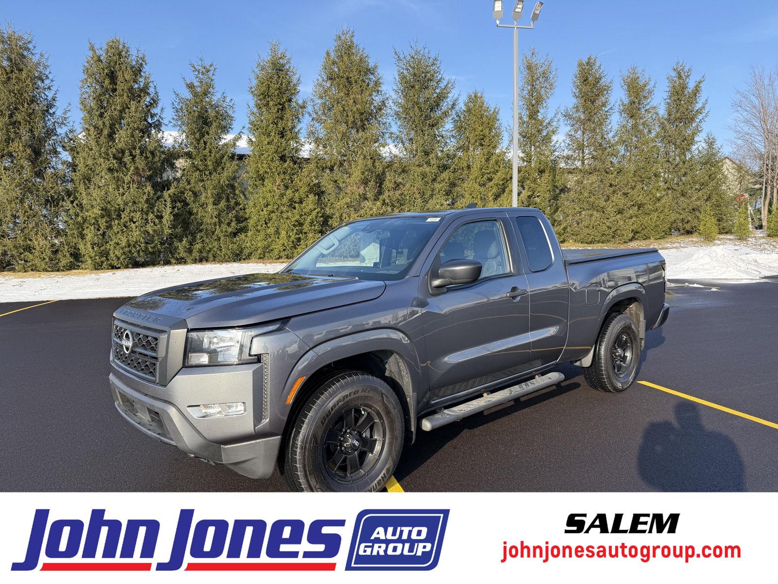 2022 Nissan Frontier S's photo