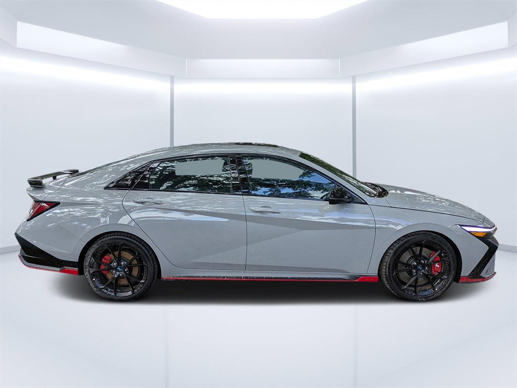2025 Hyundai Elantra N photo 2