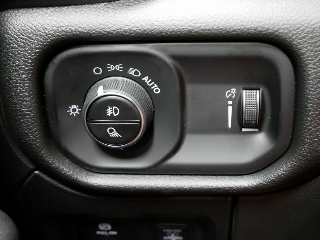 2026 Ram 1500 Warlock photo 15