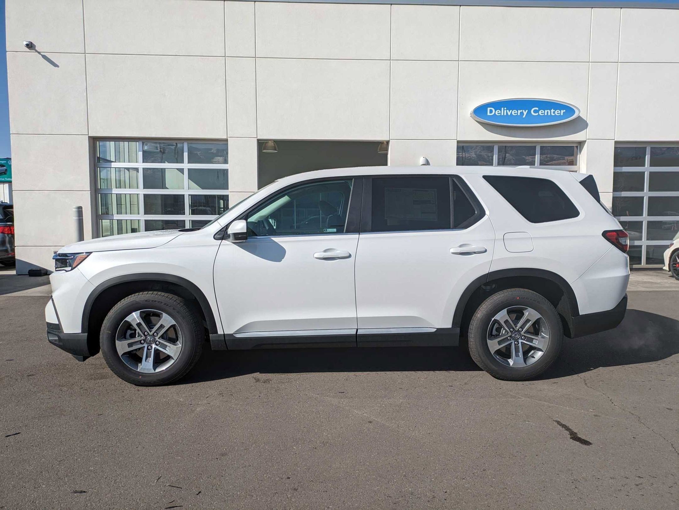 2025 Honda Pilot EX-L photo 4