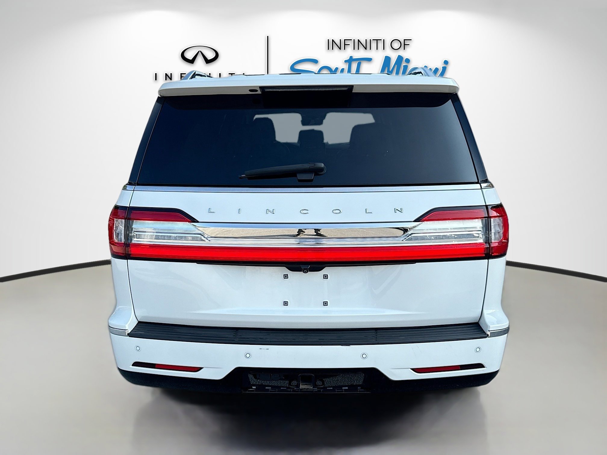 2021 Lincoln Navigator L Reserve photo 2