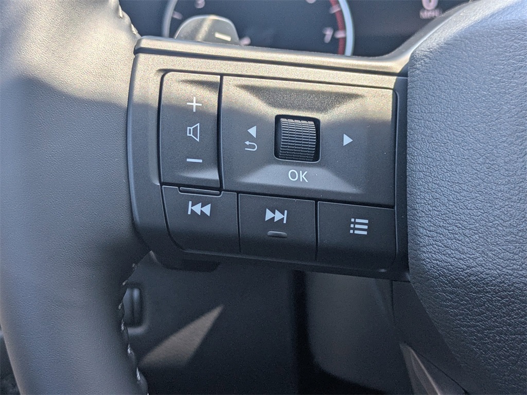 2026 Nissan Rogue SV photo 27
