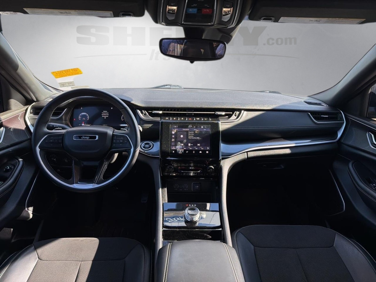 2022 Jeep Grand Cherokee Altitude photo 3