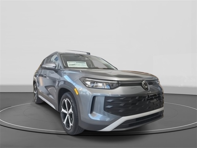 2026 Volkswagen Tiguan SE's photo