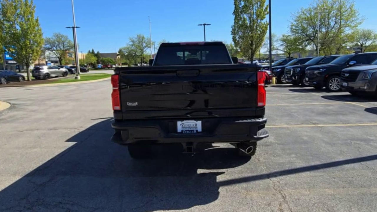 2025 Chevrolet Silverado 2500HD High Country photo 38