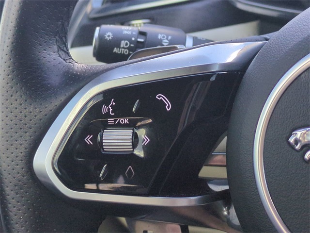 2023 Jaguar F-PACE P400 R-Dynamic S photo 23