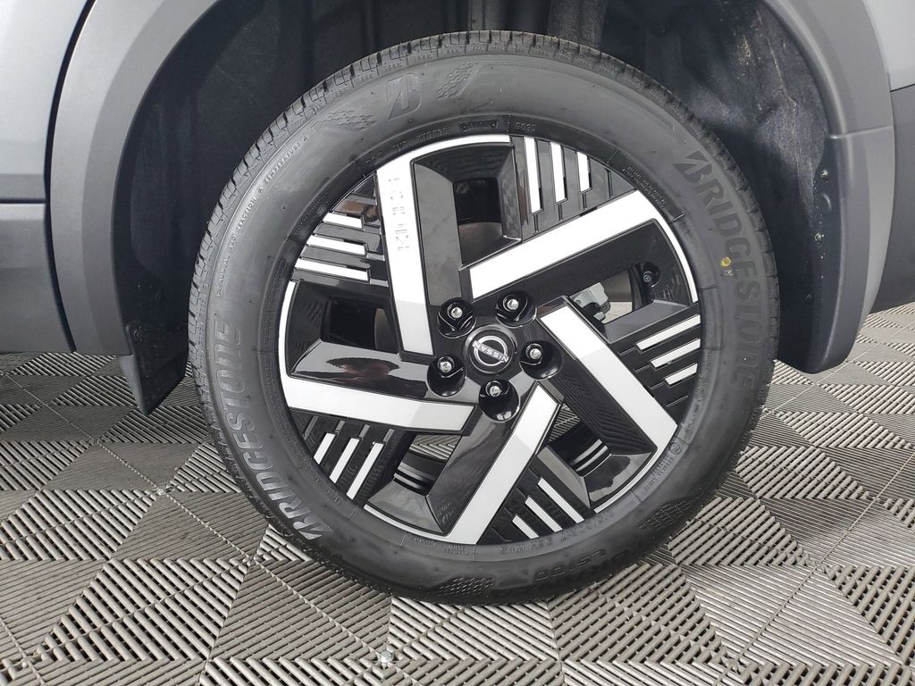 2026 Nissan Kicks SV photo 28