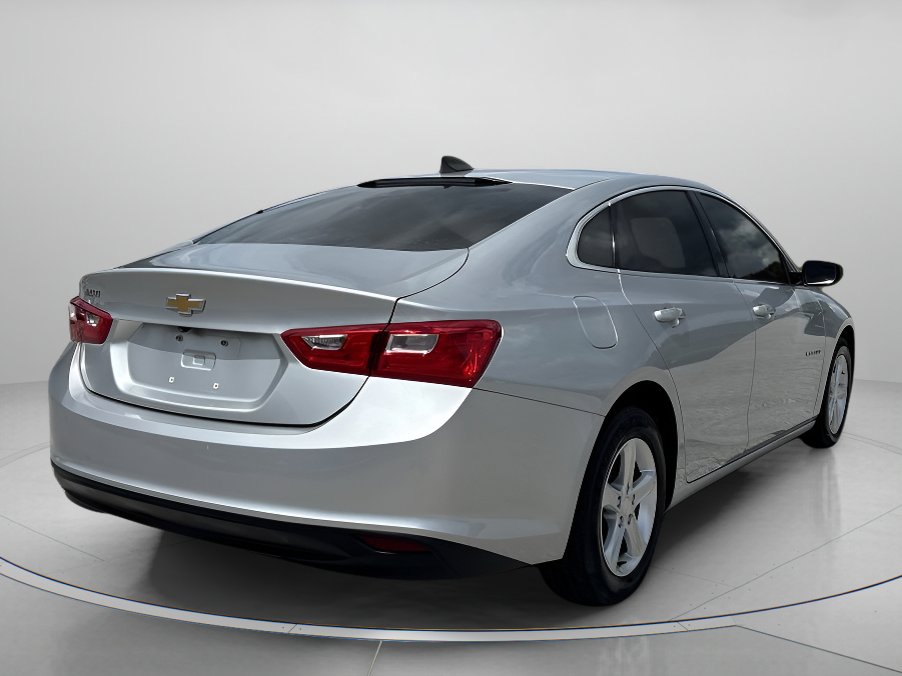 2019 Chevrolet Malibu LS photo 3